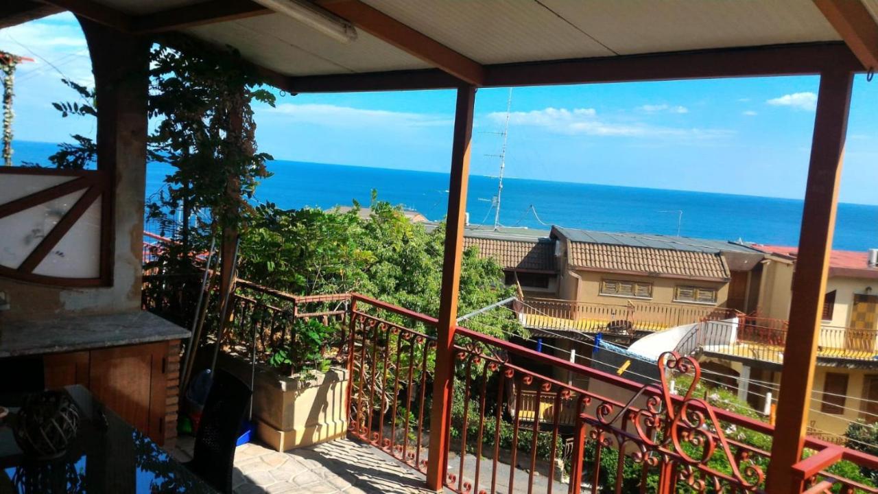 Ferienwohnung La Casita Il Poggio Del Sole Letojanni Exterior foto