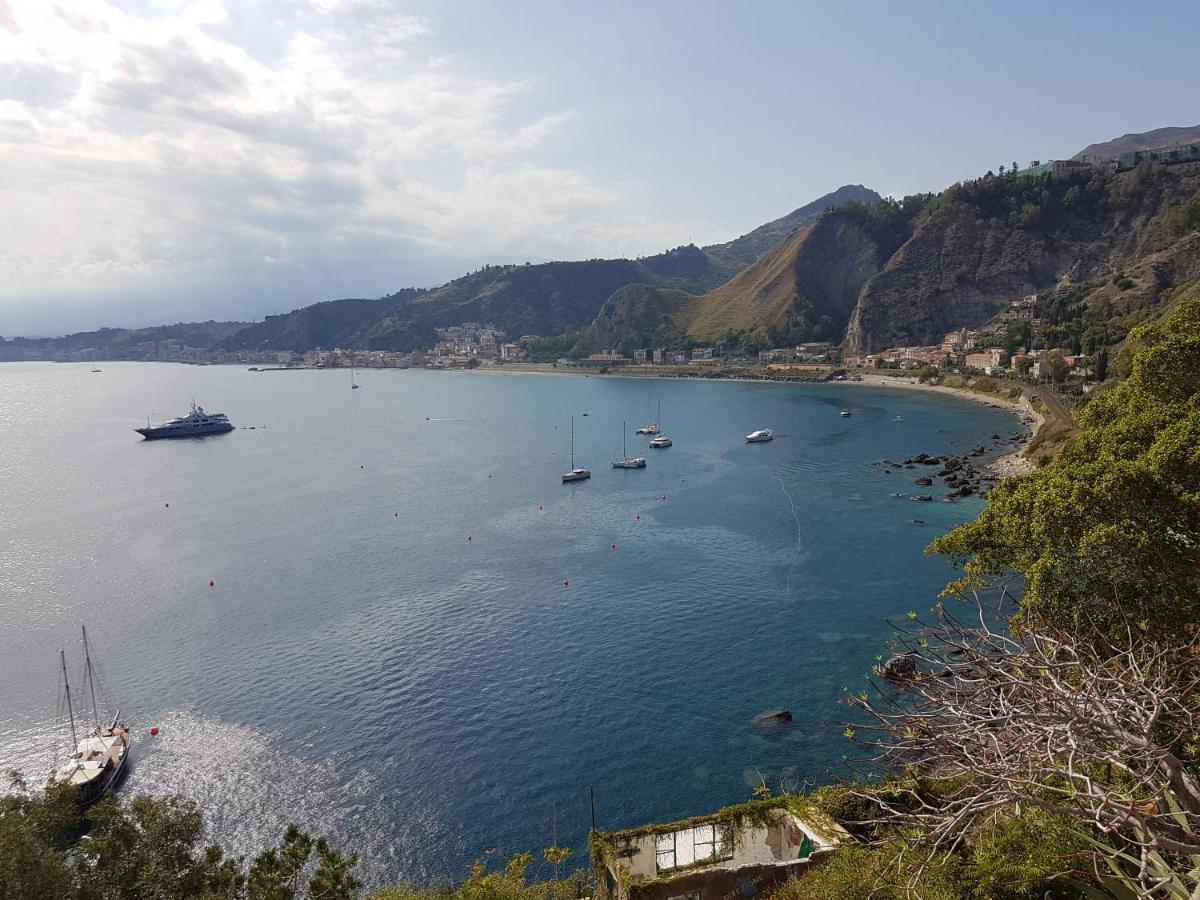 Ferienwohnung La Casita Il Poggio Del Sole Letojanni Exterior foto