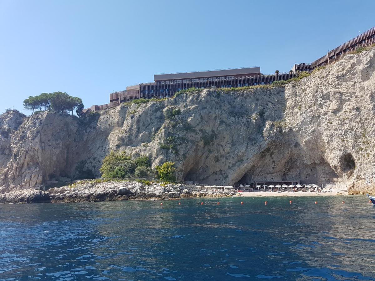 Ferienwohnung La Casita Il Poggio Del Sole Letojanni Exterior foto