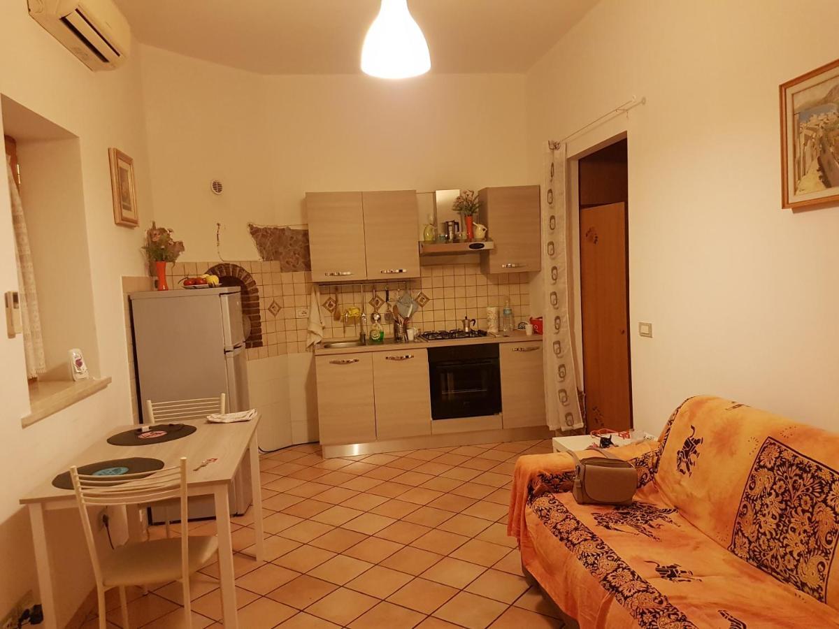 Ferienwohnung La Casita Il Poggio Del Sole Letojanni Exterior foto